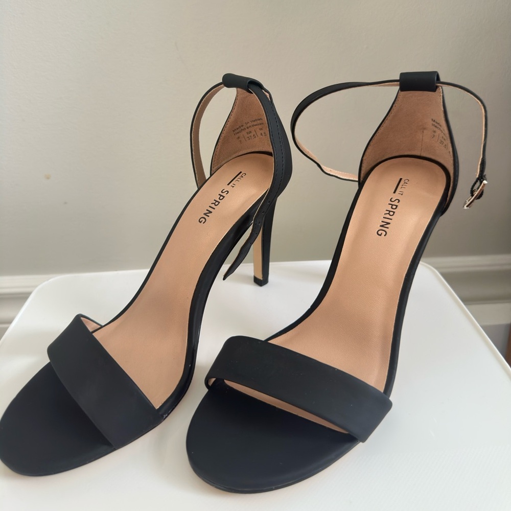 Call It Spring Elegant Black 4” Heels Size 7